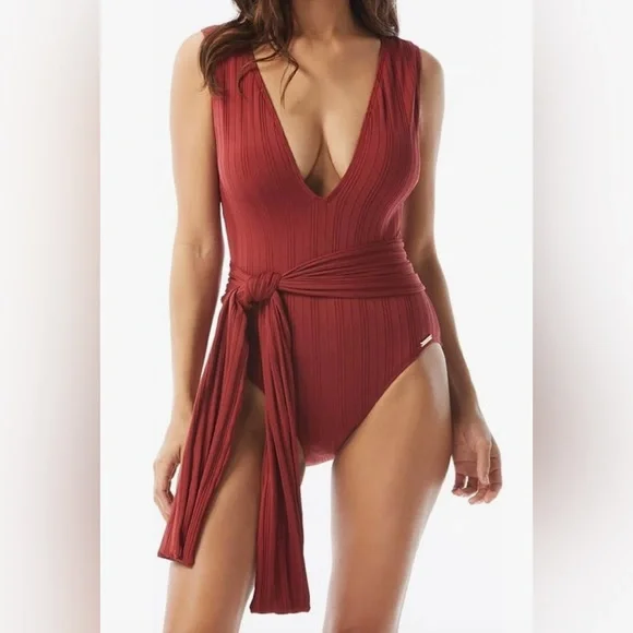NWT VINCE CAMUTO V-NECK PLUNGE ONE PIECE SWIMSUIT W REMOVABLE BELT SZ 10 SANGRIA - Picture 1 of 8